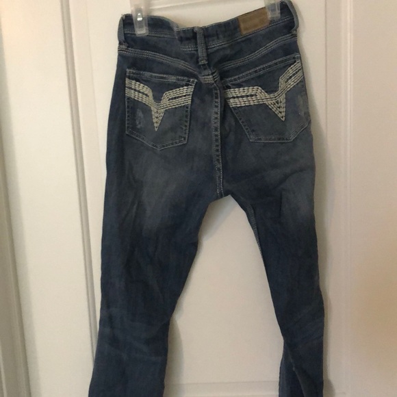 Distressed jeans - Picture 3 of 4